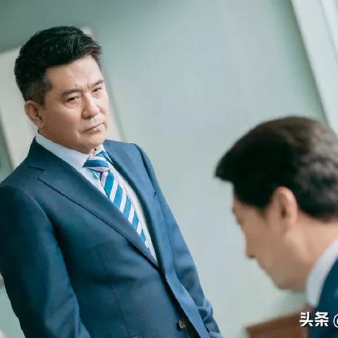草草收兵